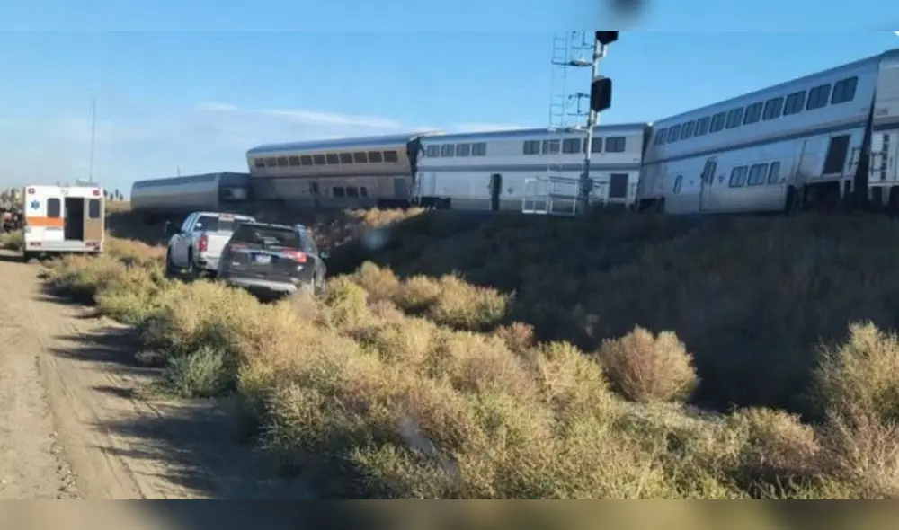 Cinco de los vagones del tren descarrilaron a las 16:00 hora local, informó la empresa de ferrocarriles Amtrak. Foto: Washington Post Cinco de los vagones del tren descarrilaron a las 16:00 hora local, informó la empresa de ferrocarriles Amtrak. Foto: Washington Post