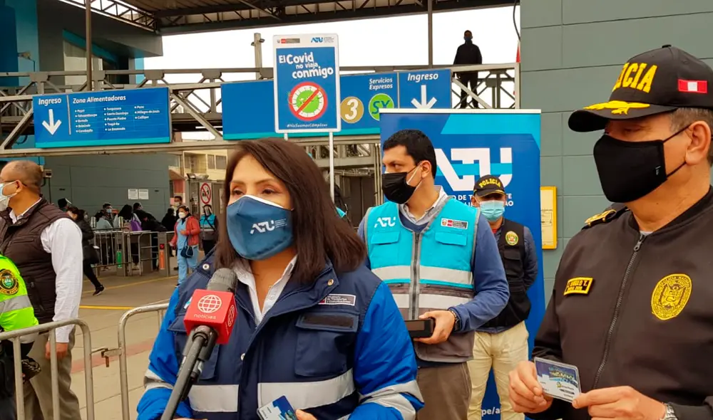 Anuncio fue realizado por la presidenta de la ATU y el general PNP Jorge Angulo. Foto: Deysi Portuguez/URPI-LR Anuncio fue realizado por la presidenta de la ATU y el general PNP Jorge Angulo. Foto: Deysi Portuguez/URPI-LR