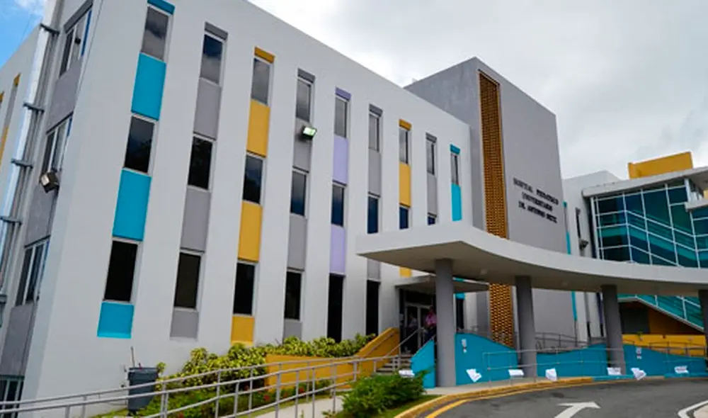 Agentes de la Policía y la Fiscalía de San Juan entrevistaron a la madre, abuela y a un tío del niño para aclarar los hechos. Foto: AFP Agentes de la Policía y la Fiscalía de San Juan entrevistaron a la madre, abuela y a un tío del niño para aclarar los hechos. Foto: AFP