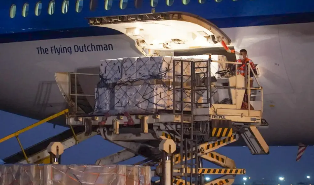 En el Perú, más de 10 millones de personas tienen las dos dosis contra la COVID-19. Foto: Minsa En el Perú, más de 10 millones de personas tienen las dos dosis contra la COVID-19. Foto: Minsa