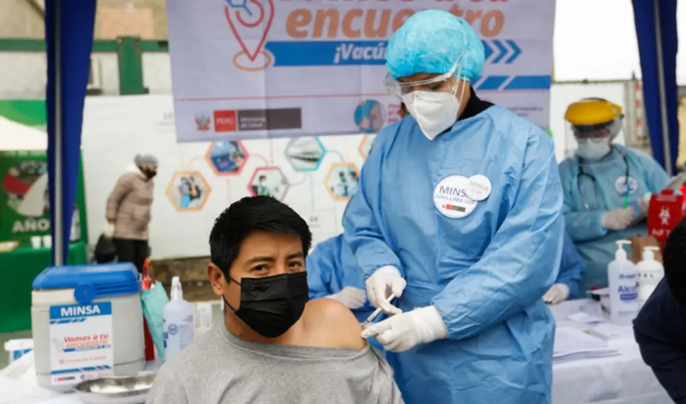 Minsa aplicó 1.175 dosis en los puntos implementados en el Metro de Lima. Foto: Minsa Minsa aplicó 1.175 dosis en los puntos implementados en el Metro de Lima. Foto: Minsa
