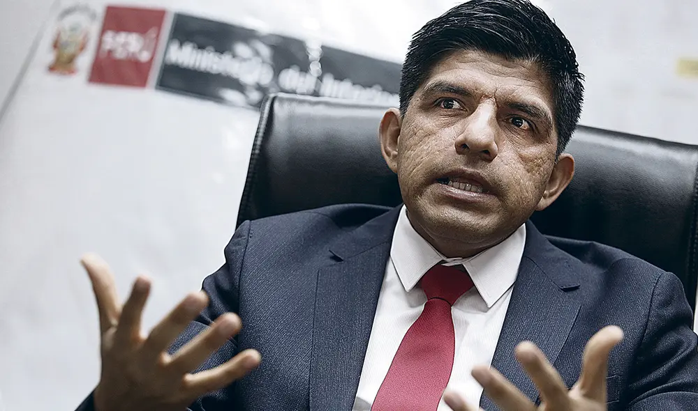 Gabinete. Ministro Juan Carrasco hizo el anuncio. Foto: Félix Contreras/La República Gabinete. Ministro Juan Carrasco hizo el anuncio. Foto: Félix Contreras/La República