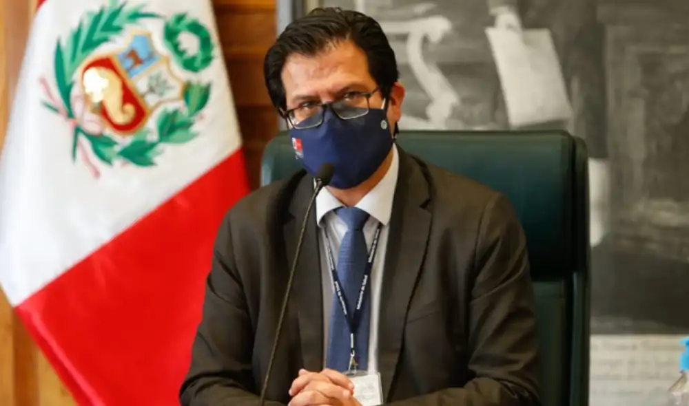 Viceministro indicó que de 100 personas que fallecen actualmente por COVID-19, el 94% no tenía ninguna dosis. Foto: Minsa Viceministro indicó que de 100 personas que fallecen actualmente por COVID-19, el 94% no tenía ninguna dosis. Foto: Minsa