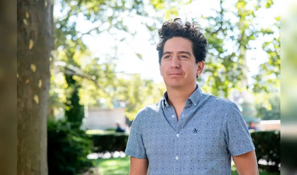 Escritor y periodista peruano Daniel Alarcón, productor ejecutivo de Radio Ambulante. Foto: KELSEY GANSER/MACARTHUR FOUNDATION
