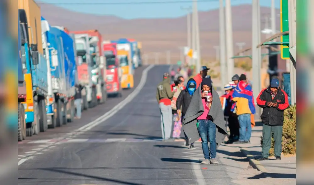 Tras un pico de entradas el pasado febrero, la crisis se ha agudizado en los últimos días con cientos de extranjeros vagando por distintas localidades. Foto: EFE