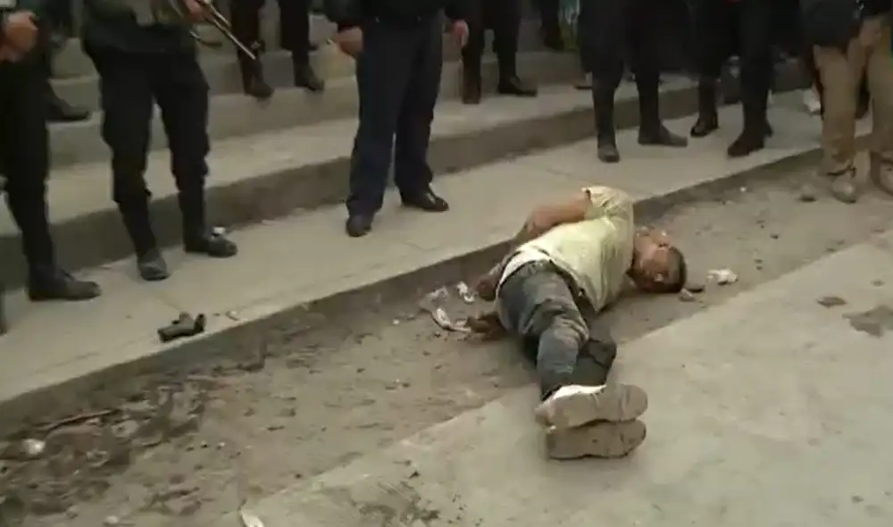 Uno de los malhechores resultó herido, por lo que fue trasladado a un centro médico. Foto: captura de Canal N