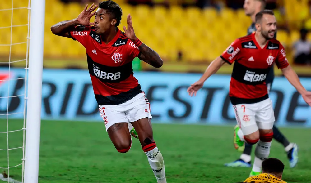 Bruno Henrique anotó los dos goles del triunfo ante Barcelona SC. Foto: EFE Bruno Henrique anotó los dos goles del triunfo ante Barcelona SC. Foto: EFE
