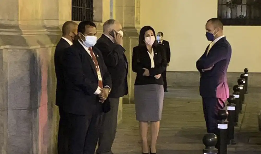 Vocero de las bancadas se encuentran en Palacio de Gobierno para reunirse con Pedro Castillo. Foto: URPI/GLR