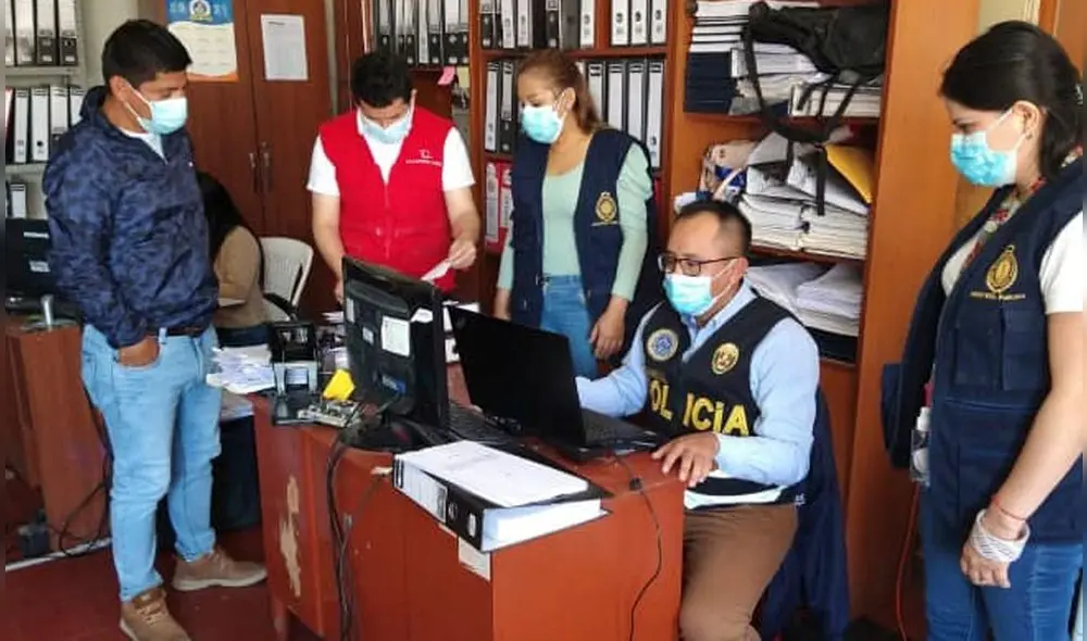 Intervención se realizó en diversas oficinas de la comuna monsefuana. Foto: Ministerio Público Intervención se realizó en diversas oficinas de la comuna monsefuana. Foto: Ministerio Público