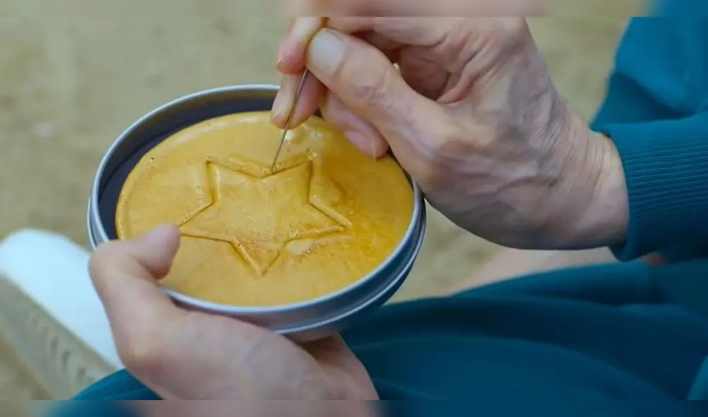 La preparación de las galletas es más sencilla de lo que parece. Foto: Netflix La preparación de las galletas es más sencilla de lo que parece. Foto: Netflix