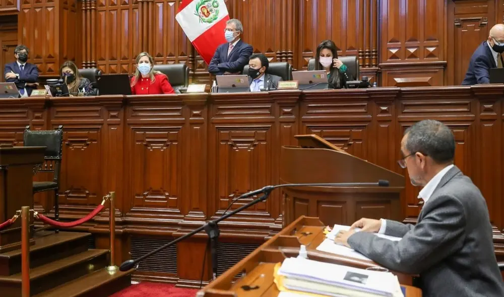 Las de Perú Libre y Juntos por el Perú fueron las únicas bancadas que se mostraron a favor de Iber Maraví. Foto: Congreso Las de Perú Libre y Juntos por el Perú fueron las únicas bancadas que se mostraron a favor de Iber Maraví. Foto: Congreso