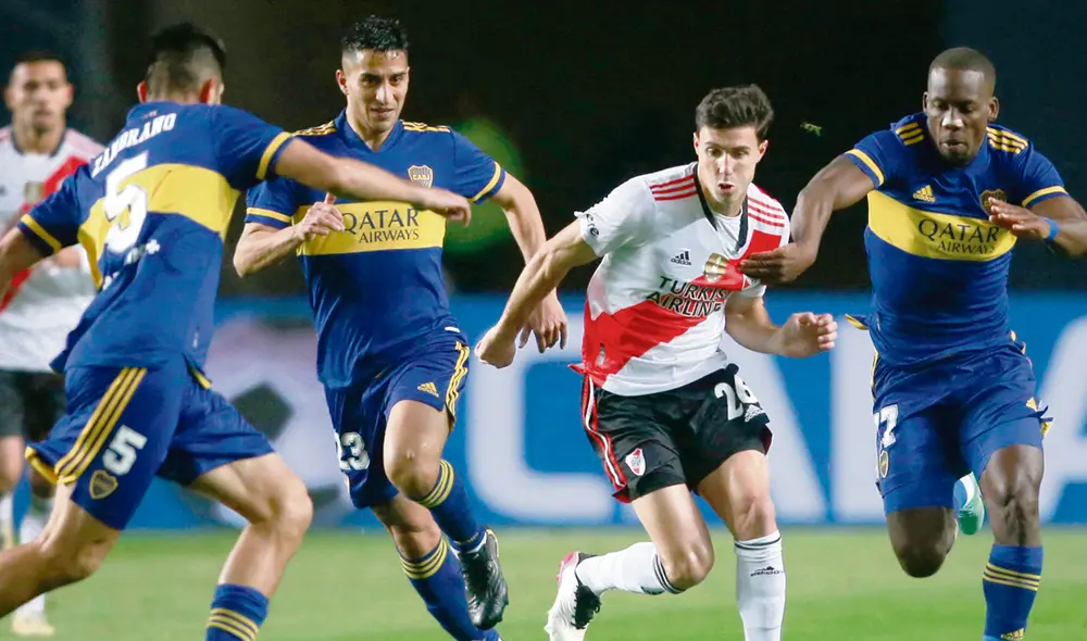 Luis Advíncula sería titular en Boca Juniors y afrontaría su segundo superclásico en el año. Foto: AFP Luis Advíncula sería titular en Boca Juniors y afrontaría su segundo superclásico en el año. Foto: AFP