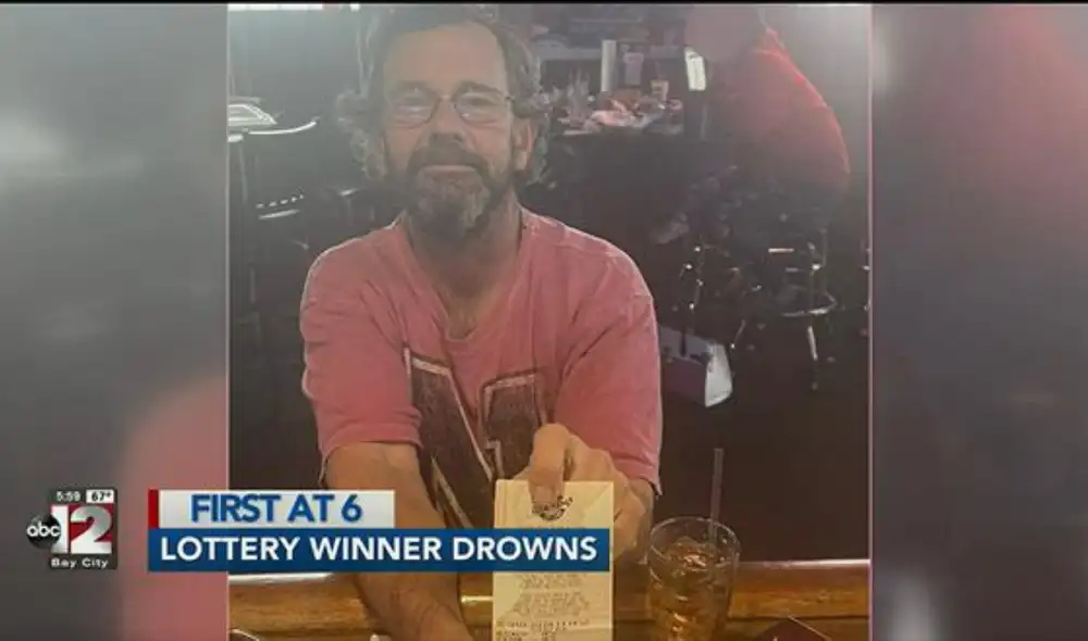 La sospecha de un posible delito surgió cuando los detectives reportaron que Gregory Jarvis llevaba consigo el billete ganador; sin embargo, esto habría sido descartado. Foto: ABC12