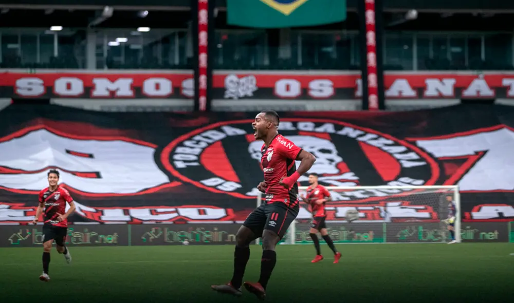 Athletico Paranaense derrotó a Peñarol y clasificó a la final de la Copa Sudamericana 2021. Foto: AFP
