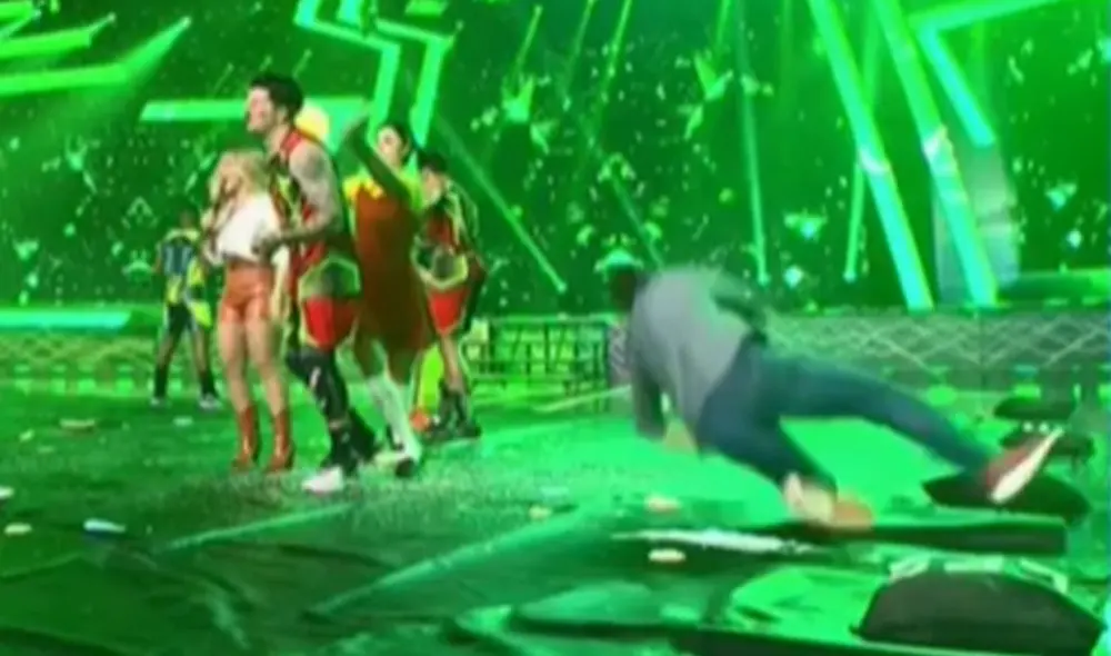 Gian Piero Díaz fue protagonista de una peculiar escena en Esto es guerra. Foto: captura América TV