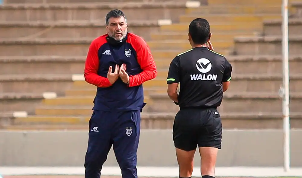 Gerardo Ameli dirigió a Ayacucho en el torneo pasado. Foto: Liga de Fútbol Profesional
