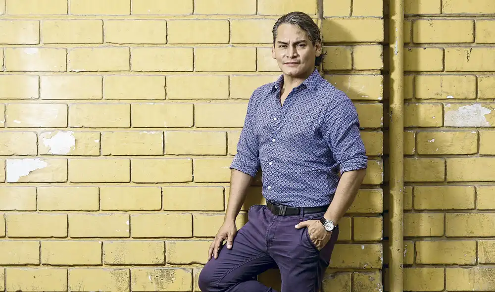 "Yo creo que era tan necesario, sobre todo, porque son series que van a hacer una construcción, un mensaje, van a dejar una memoria audiovisual", afirma. Foto: