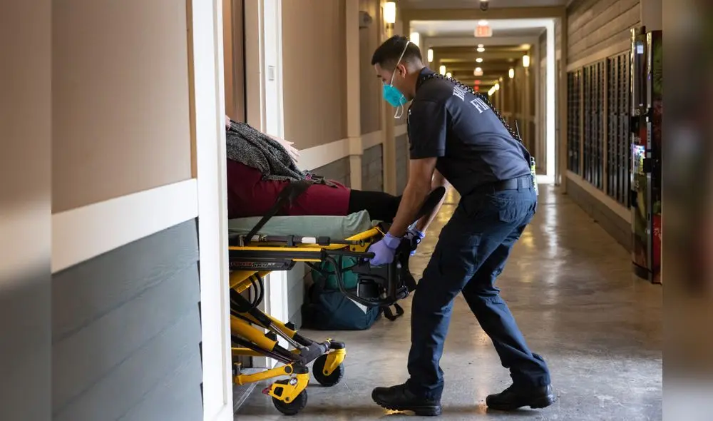 La variante Delta, la más contagiosa, es responsable de gran parte de las muertes de los últimos meses. Foto: John Moore/AFP La variante Delta, la más contagiosa, es responsable de gran parte de las muertes de los últimos meses. Foto: John Moore/AFP