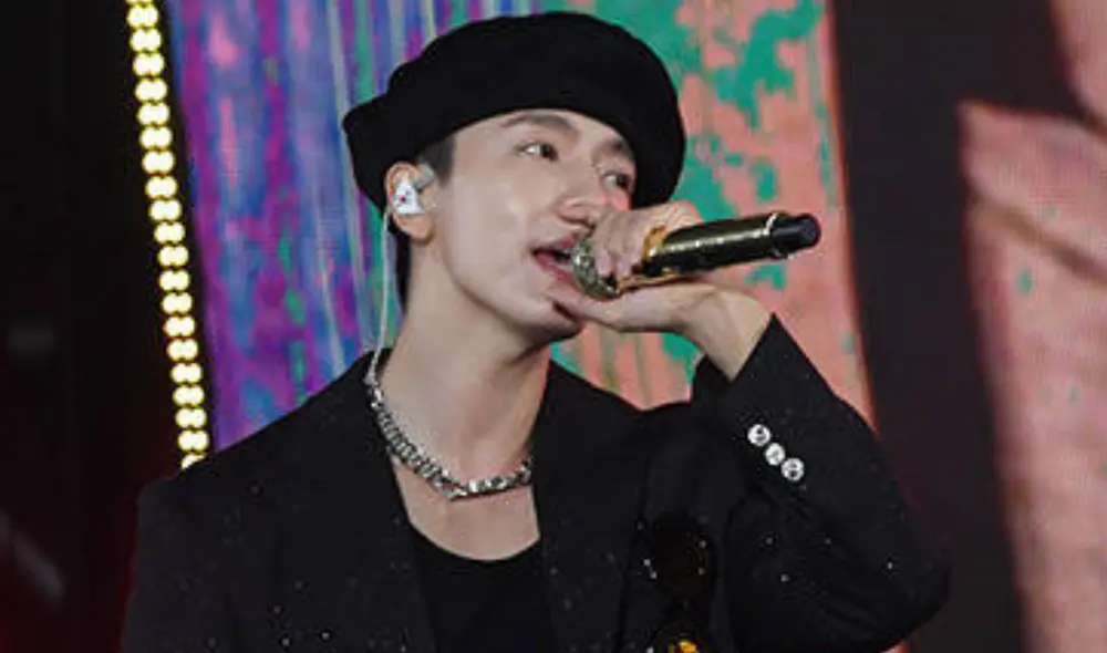 Donghae de SUPER JUNIOR se presentó lesionado en TMA 2021. Foto: THE FACT