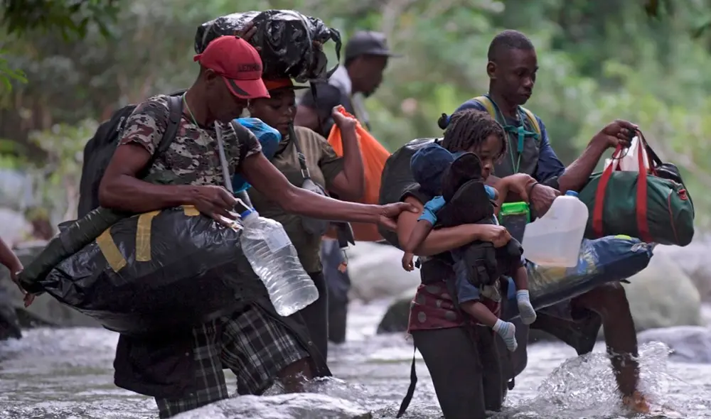 El 52% de los expulsados eran hombres, un 26% eran mujeres y un 22% eran menores de edad. Foto: AFP El 52% de los expulsados eran hombres, un 26% eran mujeres y un 22% eran menores de edad. Foto: AFP
