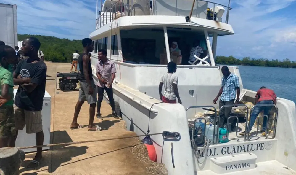 El yate contaba con una balsa de emergencias y una lancha. Por ahora descartan el hundimiento, pues durante los sobrevuelos no identificaron nada flotando. Foto: El Tiempo El yate contaba con una balsa de emergencias y una lancha. Por ahora descartan el hundimiento, pues durante los sobrevuelos no identificaron nada flotando. Foto: El Tiempo