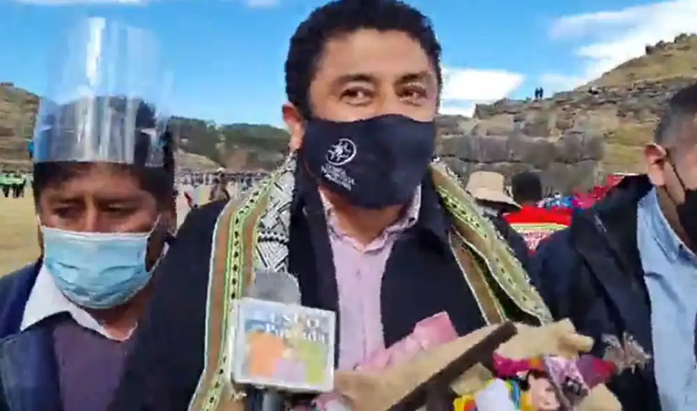 Congresista de Perú Libre manifestó que conversaciones son internas y son normales. Foto: Captura Cusco en Portada Congresista de Perú Libre manifestó que conversaciones son internas y son normales. Foto: Captura Cusco en Portada