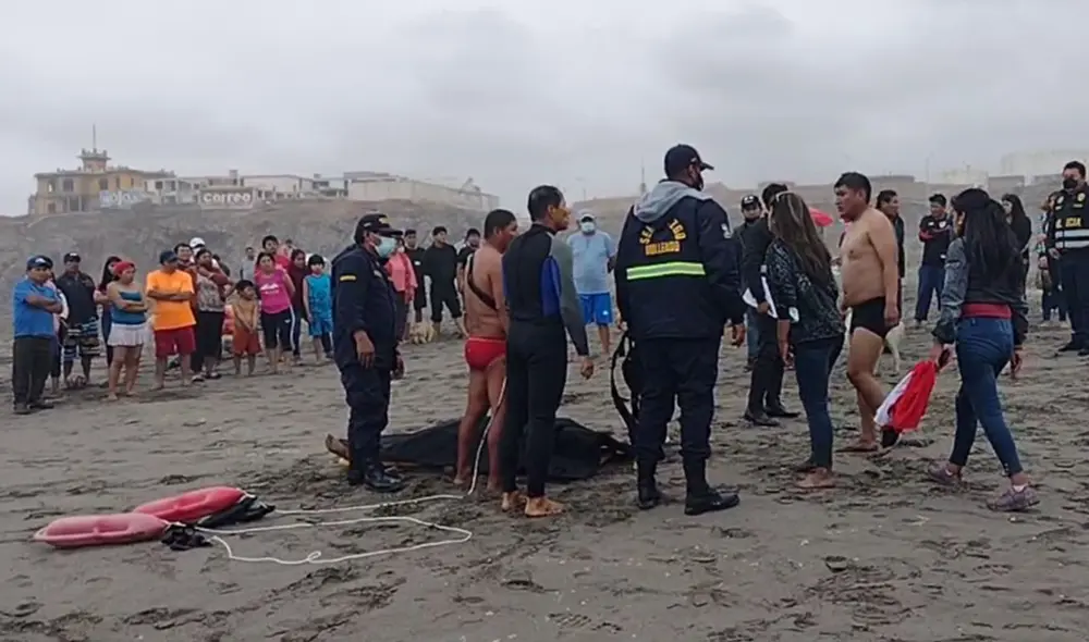 Miembros del salvataje sacaron los cuerpos. Foto: Captura Video Sanhueza Noticias