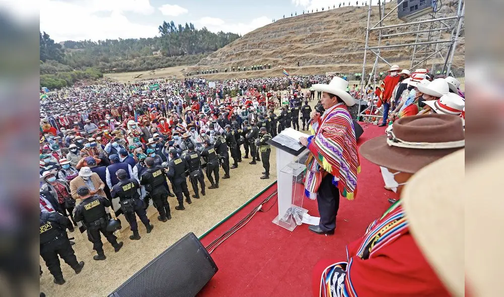 Pedro Castillo lanza la segunda reforma agraria. Foto: EFE Pedro Castillo lanza la segunda reforma agraria. Foto: EFE