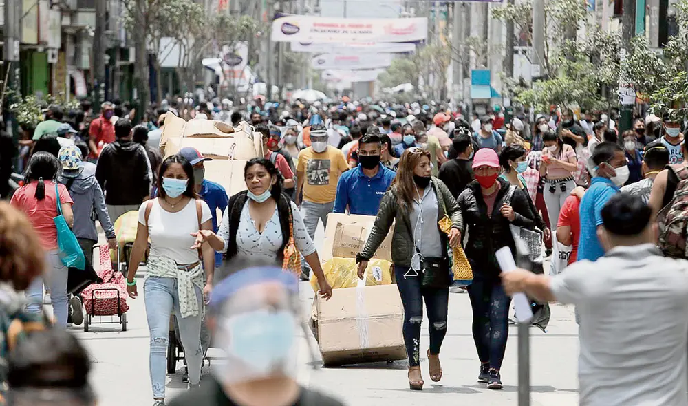 Comercios. La campaña de fin de año es una de las más importantes. Conglomerados piden mayor apoyo del Gobierno para impulsar su reactivación. Foto: Antonio Melgarejo/ La República