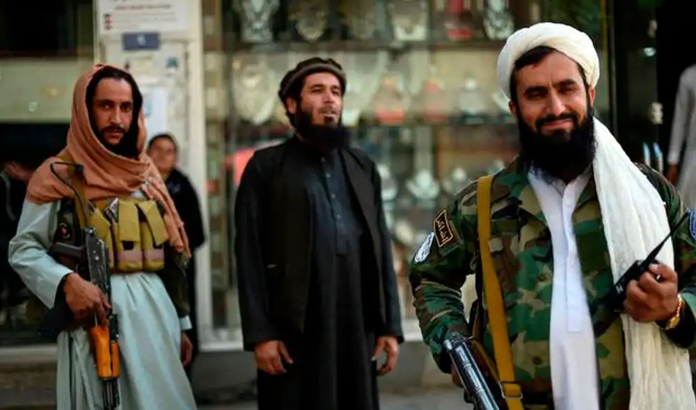 Durante el primer gobierno talibán, de 1996 a 2001, los radicales islámicos prohibieron las cabelleras vistosas. Foto: AFP Durante el primer gobierno talibán, de 1996 a 2001, los radicales islámicos prohibieron las cabelleras vistosas. Foto: AFP