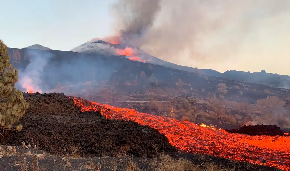 Modelos de pronóstico del Departamento de Radiación Solar y Óptica Atmosférica del Centro Meteorológico Provincial de Camagüey apuntan a que la nube con SO2 llegará al oriente cubano. Foto: INVOLCAN Modelos de pronóstico del Departamento de Radiación Solar y Óptica Atmosférica del Centro Meteorológico Provincial de Camagüey apuntan a que la nube con SO2 llegará al oriente cubano. Foto: INVOLCAN