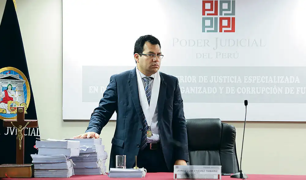 Resolución. El juez Jorge Chávez leerá la resolución y luego la notificará por escrito. Foto: John Reyes/La República