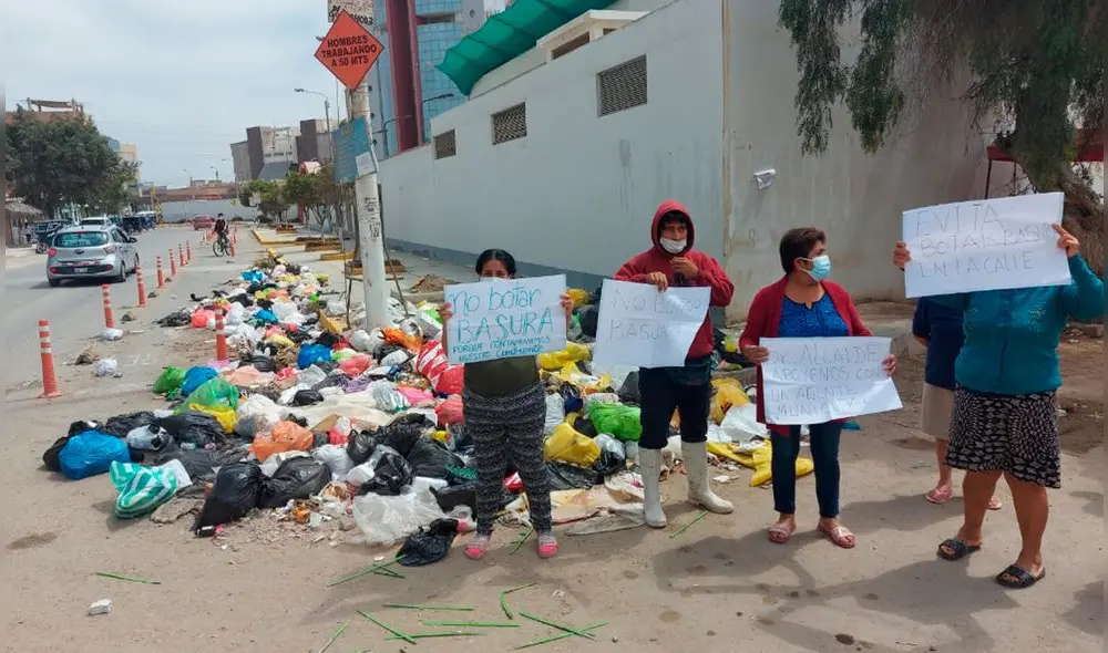 Moradores indicaron que camión recolector no pasa por la zona hace dos semanas. Foto: Clinton Medina/La República