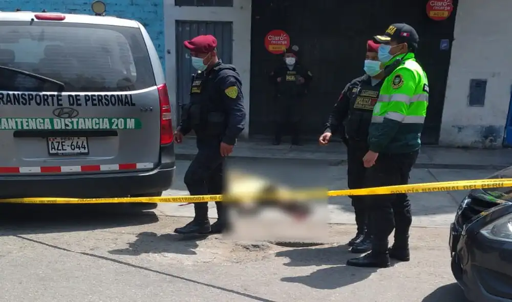 Uno de los delincuentes huyó del lugar en Santa Anita. Foto: Gianella Aguirre/ URPI-LR Uno de los delincuentes huyó del lugar en Santa Anita. Foto: Gianella Aguirre/ URPI-LR