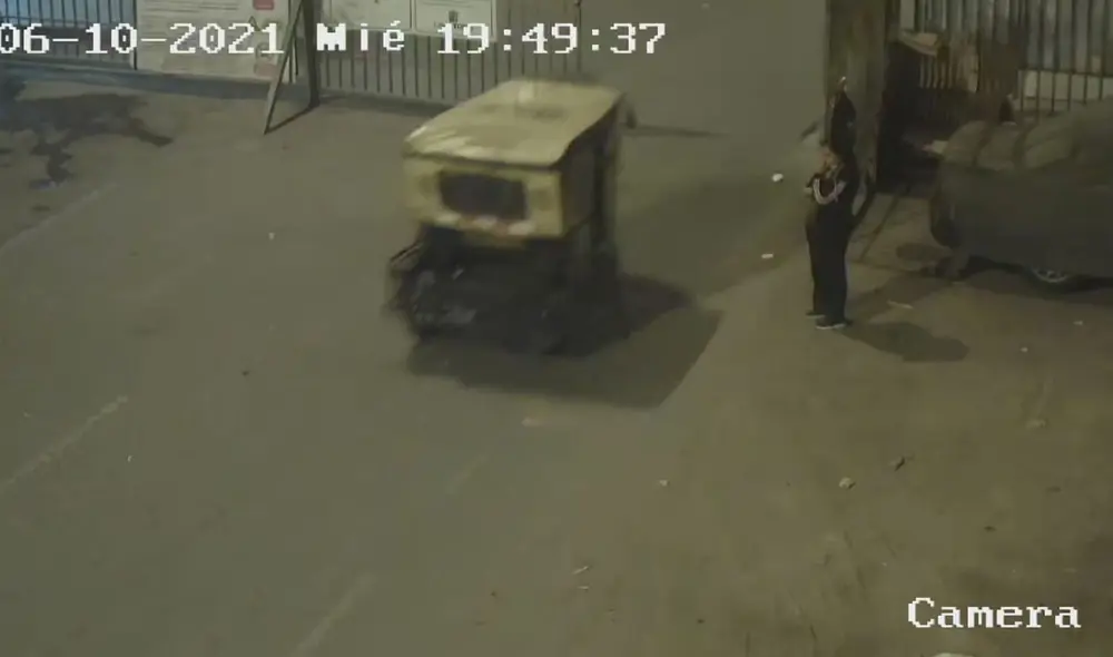 Delincuentes huyeron con el auto y con el dinero. PNP inició investigaciones. Foto: Jessica Merino/ URPI-LR Delincuentes huyeron con el auto y con el dinero. PNP inició investigaciones. Foto: Jessica Merino/ URPI-LR