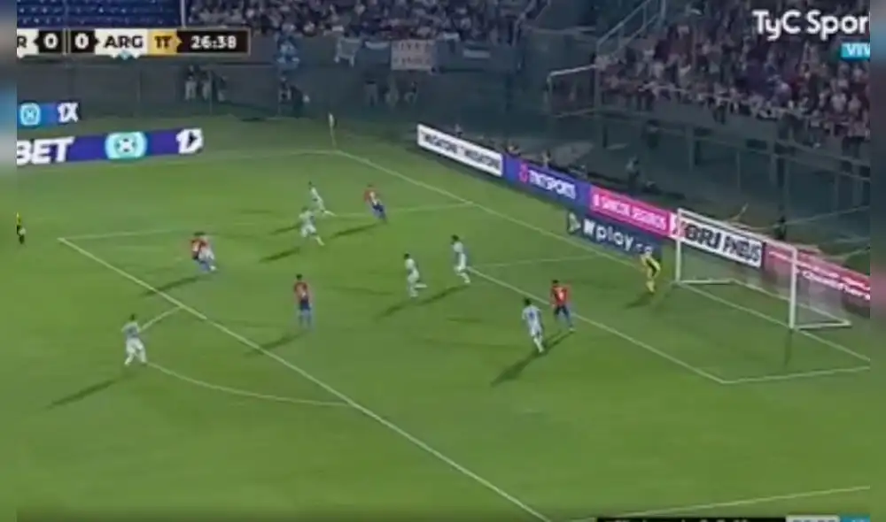 Lionel Messi recuperó un balón como zaguero ante Paraguay por las Eliminatorias Qatar 2022. Foto: captura TyC Sports Lionel Messi recuperó un balón como zaguero ante Paraguay por las Eliminatorias Qatar 2022. Foto: captura TyC Sports