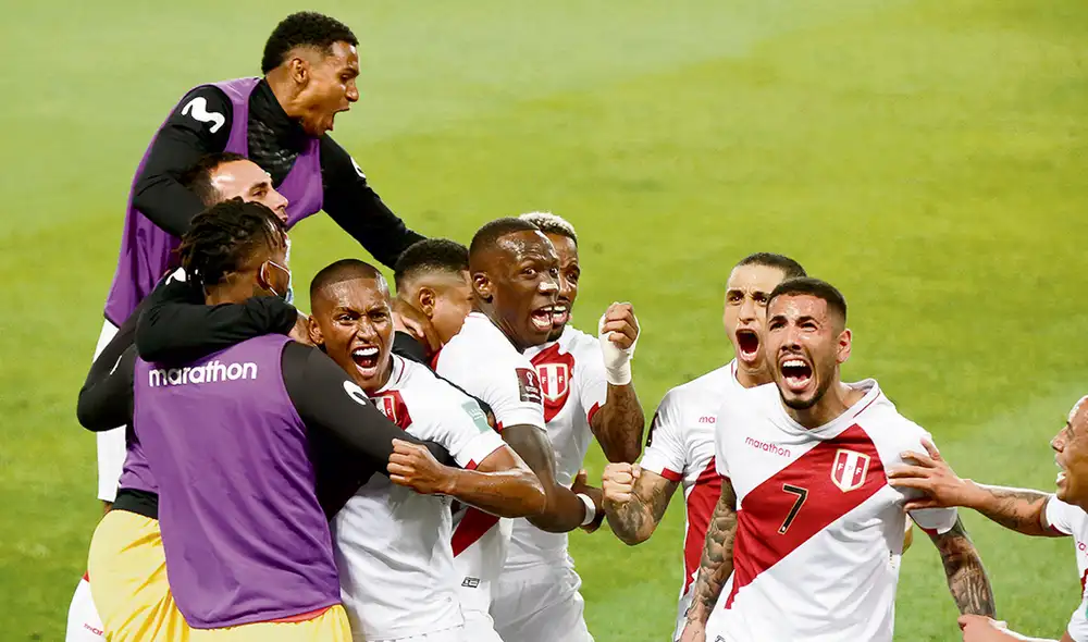 Vital. Desde la Copa América de este año, Sergio Peña ha logrado establecerse en el mediocampo de Ricardo Gareca. Solo una lesión lo puede dejar fuera. Foto: Marco Cotrina / La República