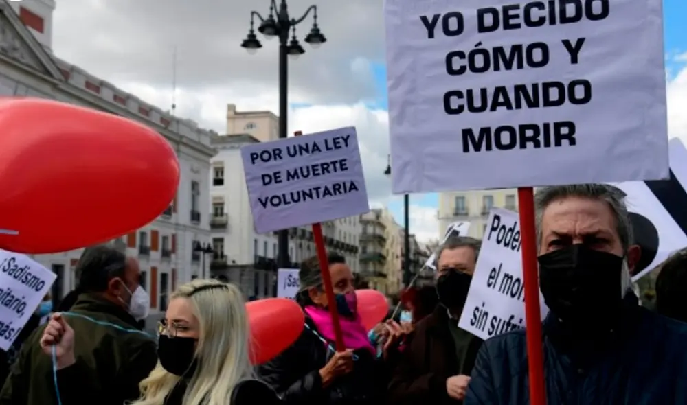 En 2018 el Tribunal Constitucional instó al Parlamento a legislar la eutanasia. Foto: AFP En 2018 el Tribunal Constitucional instó al Parlamento a legislar la eutanasia. Foto: AFP