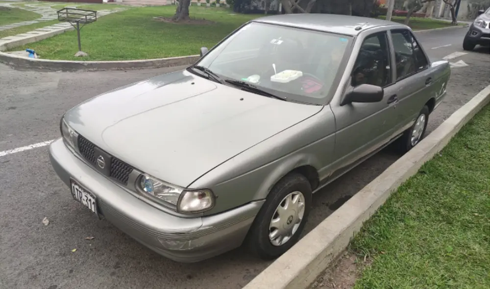 Al interior de la unidad había una cámara  profesional con la que el afectado realizaba sus fotos. Foto: Alfredo Quezada