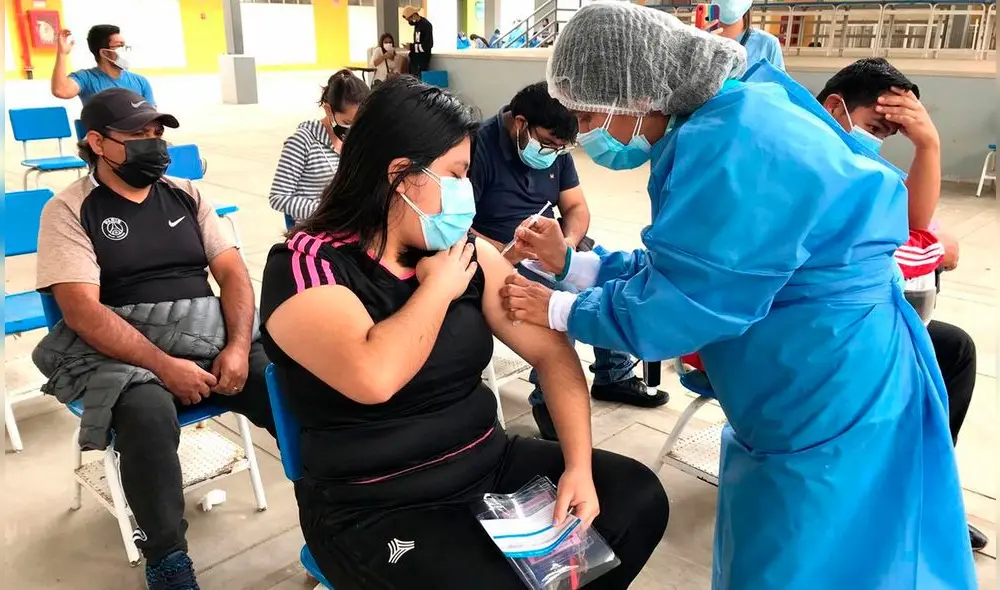 Hasta este sábado 9 de octubre, la población podrá acercarse a los vacunatorios para recibir su primera o segunda dosis. Foto: Geresa