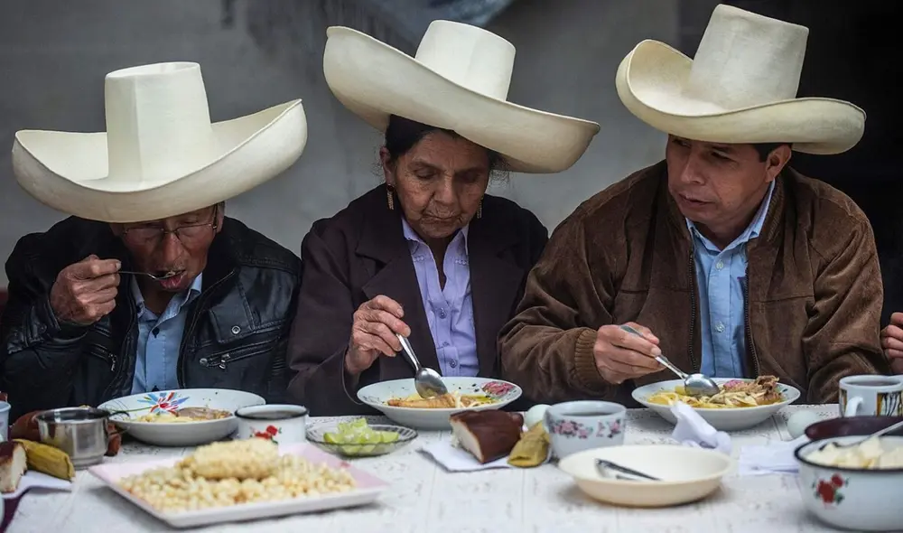 El presidente llegó hasta Cajamarca para visitar a sus padres. Foto: AFP El presidente llegó hasta Cajamarca para visitar a sus padres. Foto: AFP