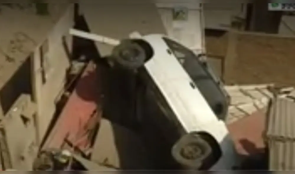 El hecho ocurrió en la avenida Alto Perú en Huaycán. Foto: captura América noticias