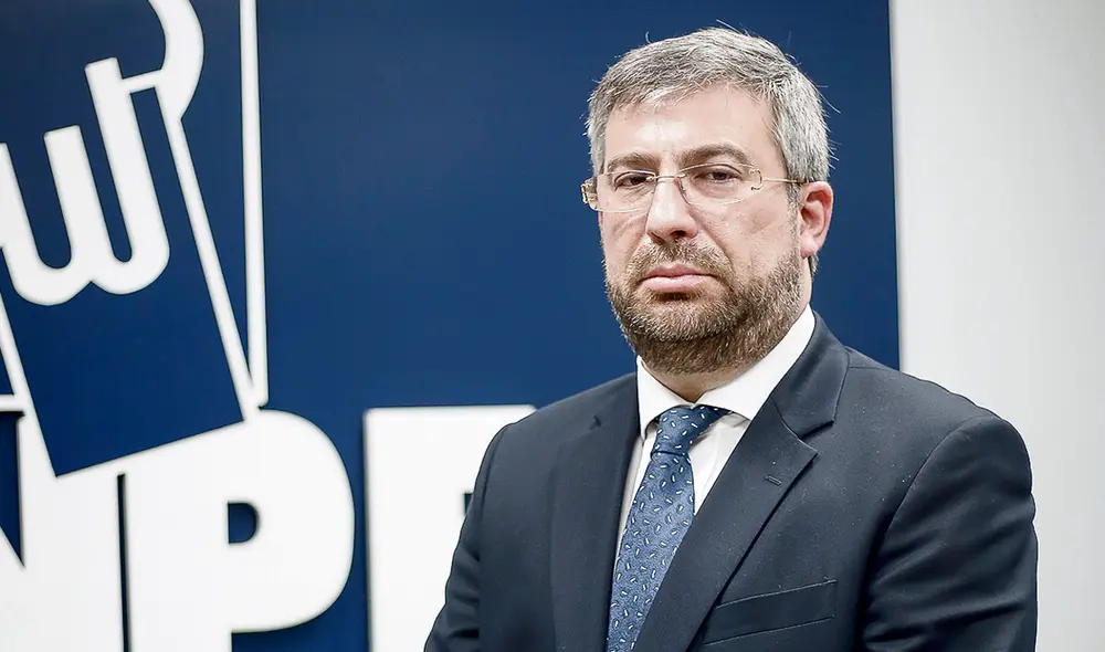 Posturas. Corvetto sostiene que no se debe suspender el requisito del mínimo de afiliados. Foto: Antonio Melgarejo / La República