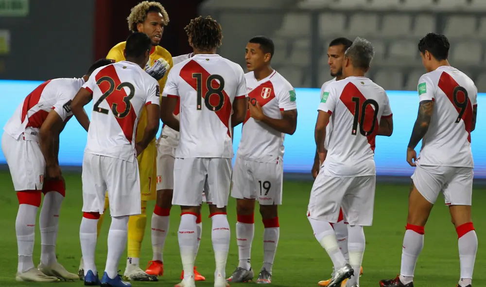 Dos jugadores de la selección peruana vieron la cartulina amarilla en la última fecha. Foto: Luis Jiménez/GLR