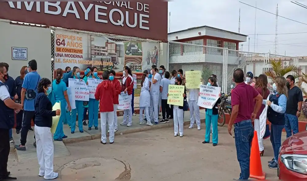 Personal de salud protestó en entidad regional por mejoras en nosocomio de Ferreñafe. Foto: La República