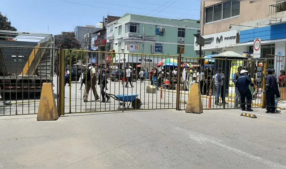 Desalojo de Mercado Modelo en Chiclayo. Foto: Carlos Vásquez/URPI-GLR Desalojo de Mercado Modelo en Chiclayo. Foto: Carlos Vásquez/URPI-GLR