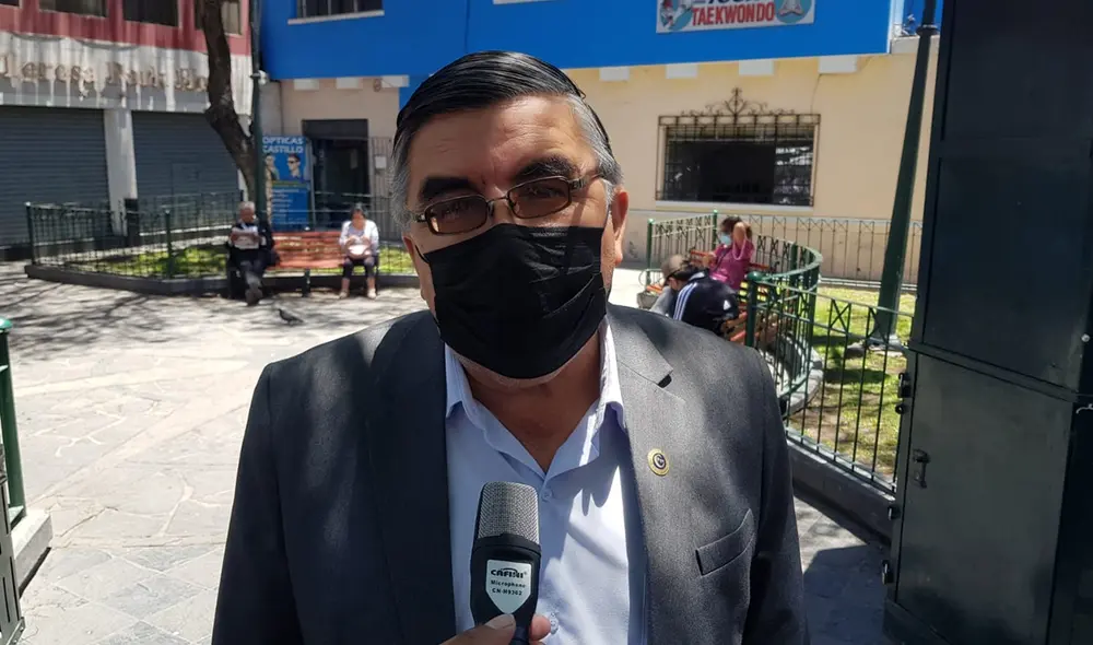 El legislador Paredes manifestó que la próxima semana dará a conocer la decisión que tome. Foto: Alexis Choque/URPI