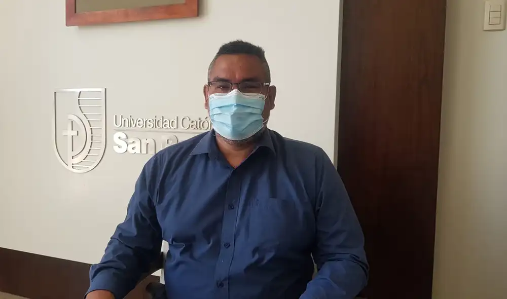 El docentes mencionó que la variante Lambda fue la responsable del mayor número de contagios y muertes en la segunda ola. Foto: Alexis Choque/URPI El docentes mencionó que la variante Lambda fue la responsable del mayor número de contagios y muertes en la segunda ola. Foto: Alexis Choque/URPI