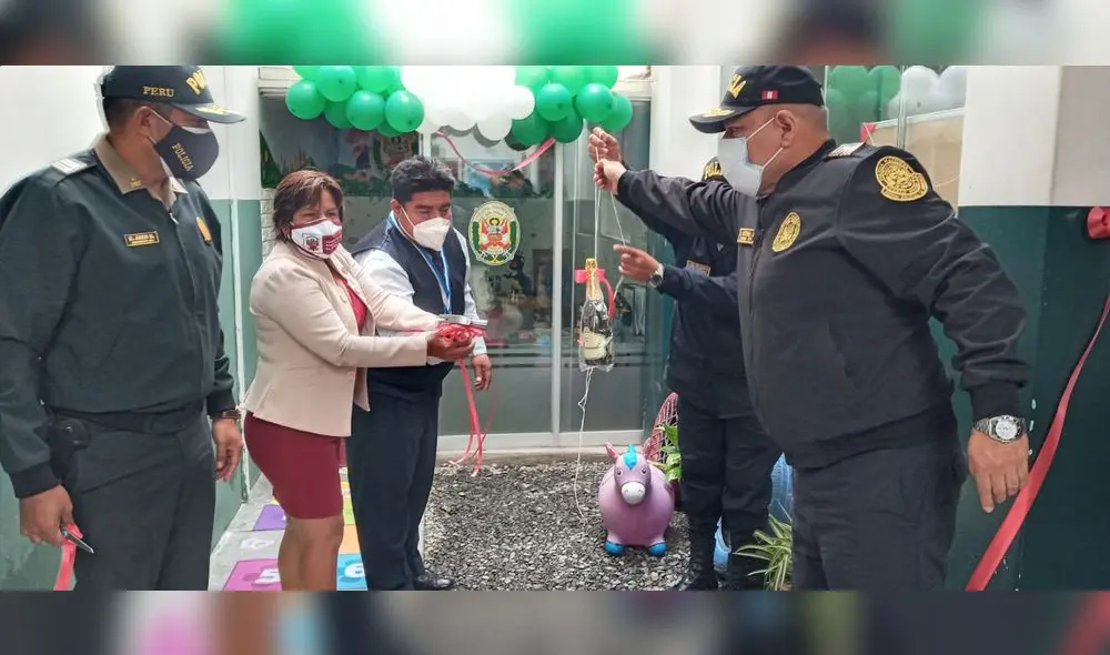 Los padrinos fueron Juan Carranza Ventura y la Subprefecta distrital Catalina Gonzales Castro. Foto: MDEP Los padrinos fueron Juan Carranza Ventura y la Subprefecta distrital Catalina Gonzales Castro. Foto: MDEP