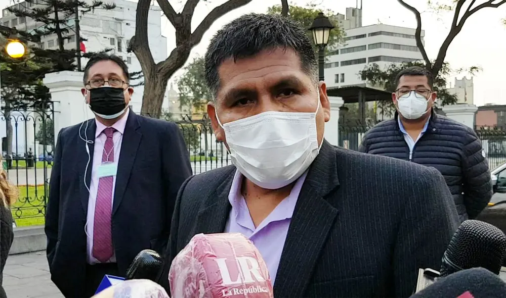 Congresista de Perú Libre Jaime Quito recordó a sus colegas de bancada que “están invitados” a respaldar las posiciones de los dirigentes como Vladimir Cerrón. Foto: La República